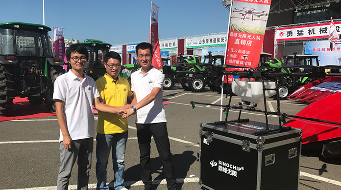 Dingfeng Unlimited appeared at the 2017 China-Russia (Jiamusi) Agricultural Machinery Exhibition!